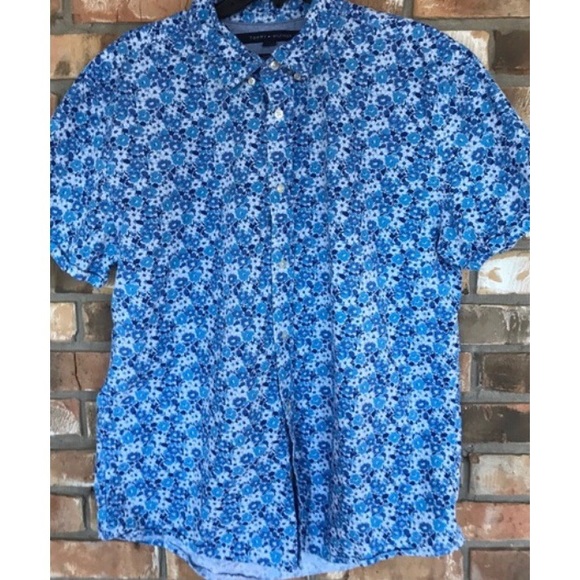 Tommy Hilfiger Men’s Blue Print Short Sleeve Custom Fit Button Down Shirt - Picture 1 of 7